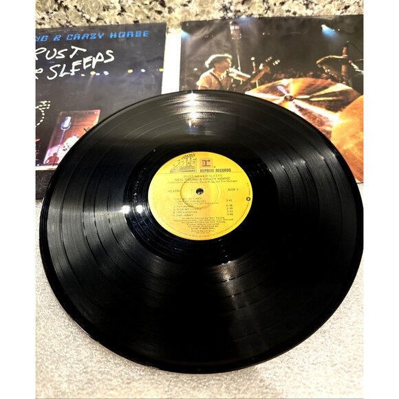 Neil Young & Crazy Horse Rust Never Sleeps LP w/ Insert Reprise Records HS 2295 - Picture 3 of 10